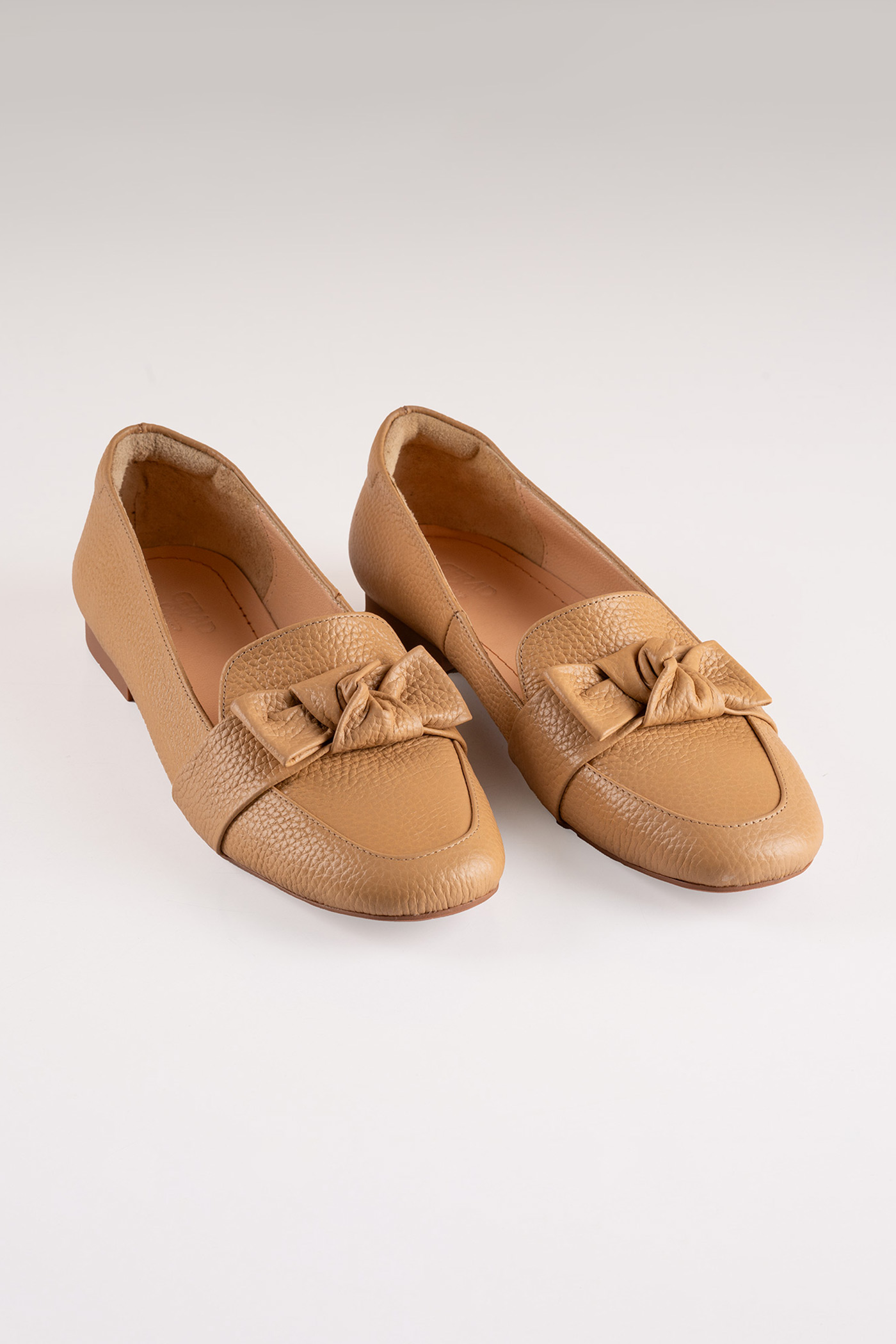 کفش کالج 560025